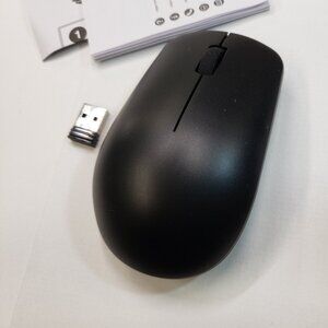 Lenovo 530 Wireless Mouse with Battery, 2.4GHz Nano USB, 1200 DPI Optical (L300)